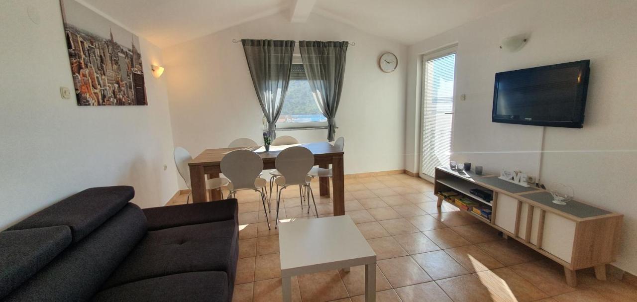 Apartments Kolak Рогозниця Екстер'єр фото