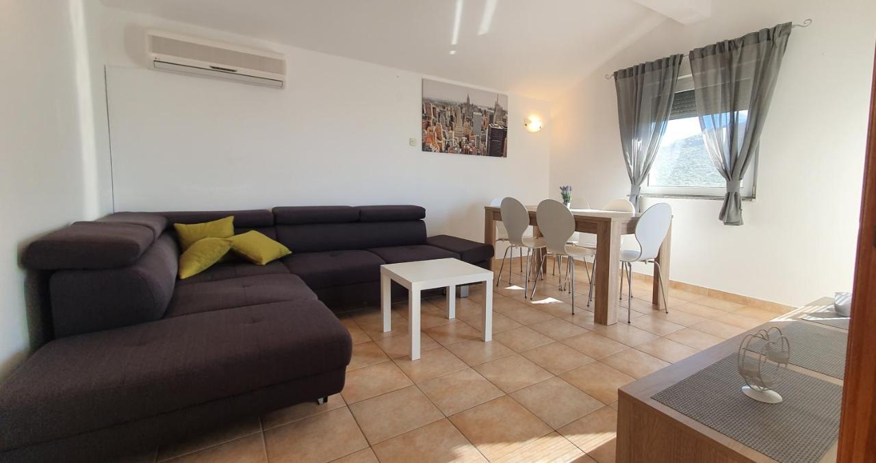Apartments Kolak Рогозниця Екстер'єр фото