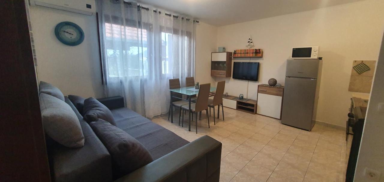 Apartments Kolak Рогозниця Екстер'єр фото