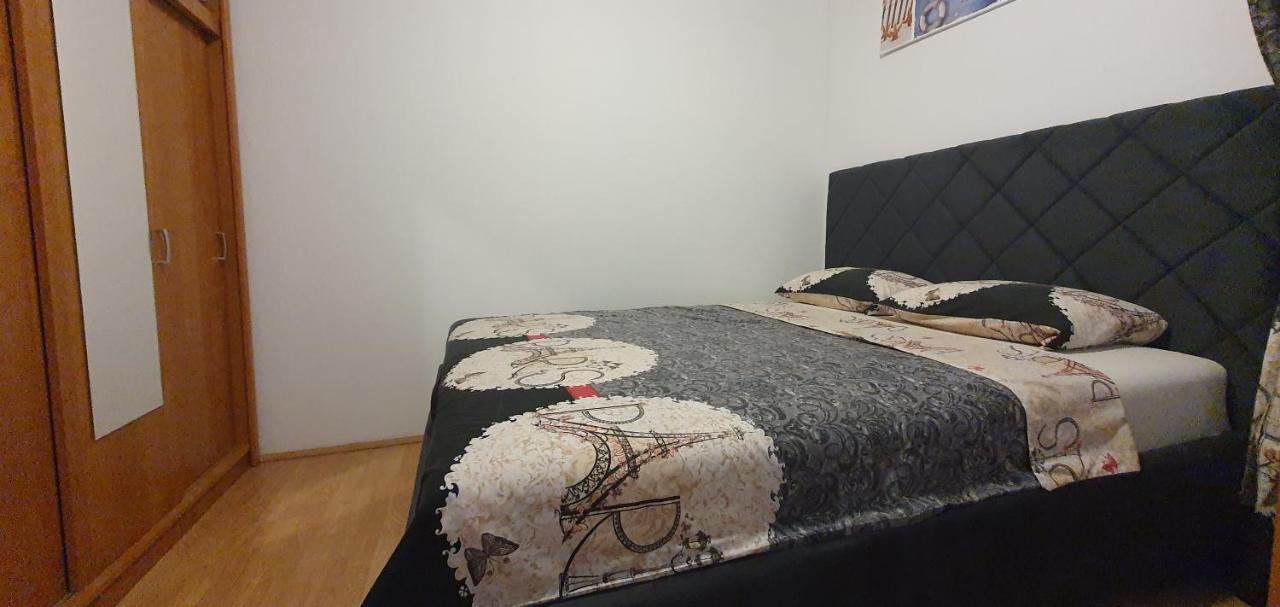 Apartments Kolak Рогозниця Екстер'єр фото