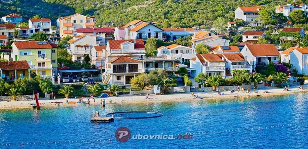 Apartments Kolak Рогозниця Екстер'єр фото